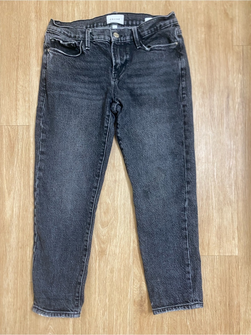 Frame Women's le Garcon Crop  in Charcoal Black Wash